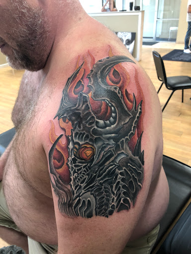 Tattoo Shop «Dark Lotus Tattoos», reviews and photos, 239 W Mill St, Liberty, MO 64068, USA