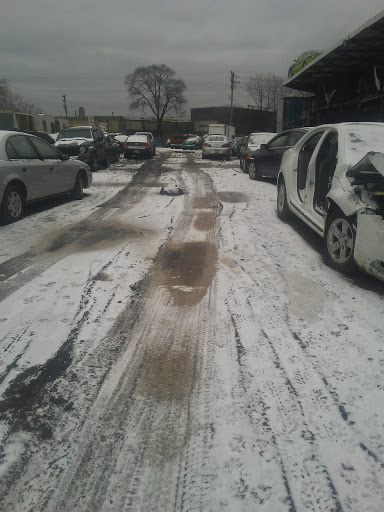 Used Auto Parts Store «Karbones», reviews and photos, 8350 John Kronk St, Detroit, MI 48210, USA