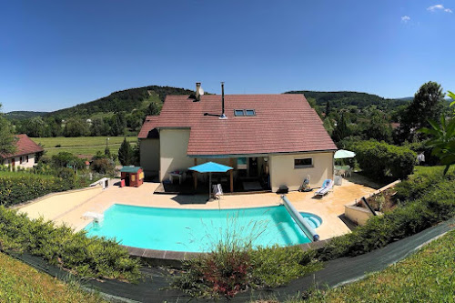 Lodge Sweet Home in the Vineyards of Jura Port-Lesney