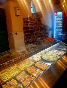 Gustosando Pizzeria Focacceria Via San Giacomo, 54, 19017 Riomaggiore SP, Italia