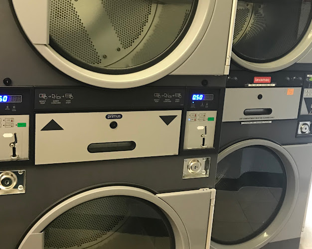 Reviews of Wheatley Launderette in Oxford - Laundry service