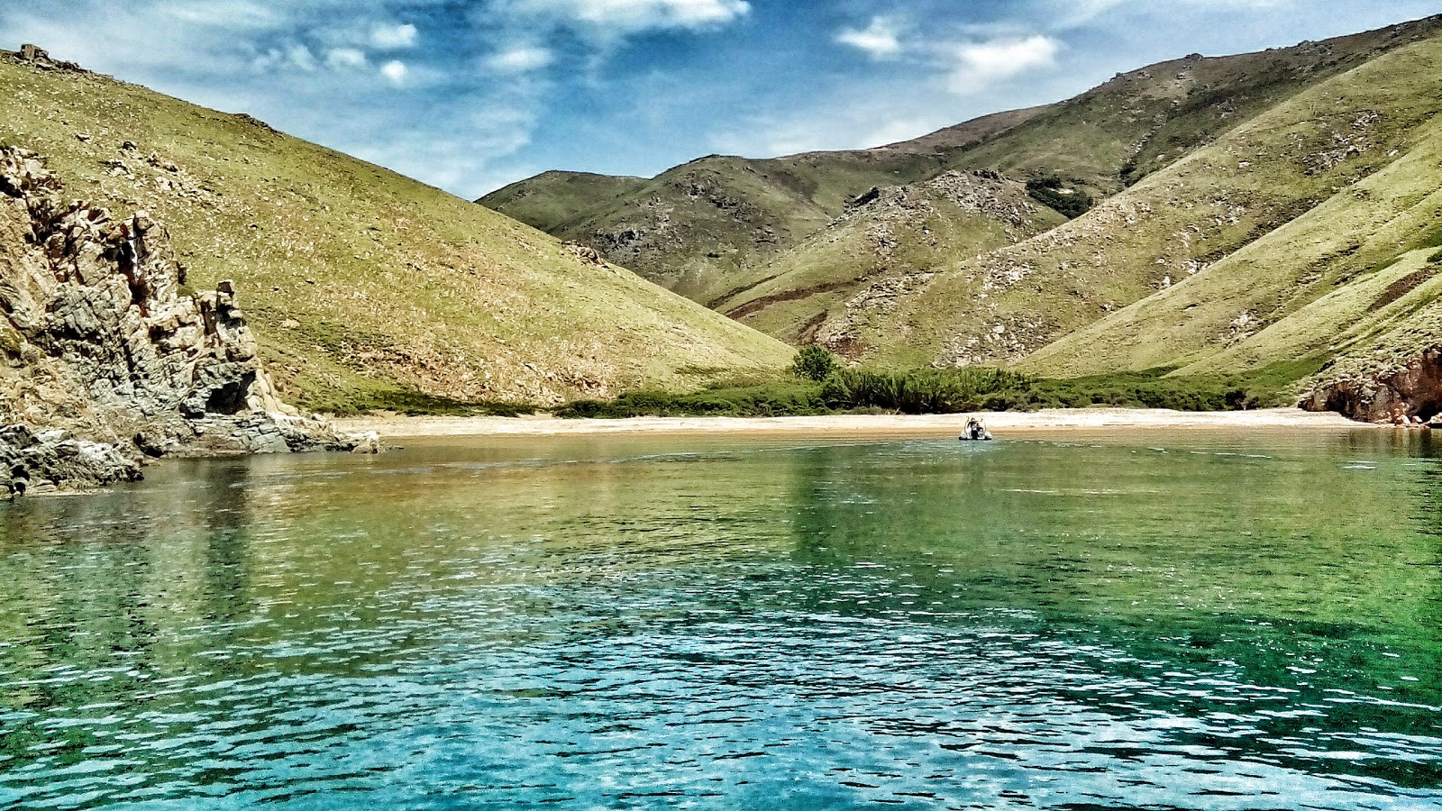 Foto von Morasis mit kleine bucht