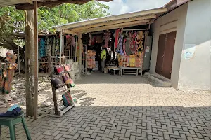 Aburi Crafts Village image