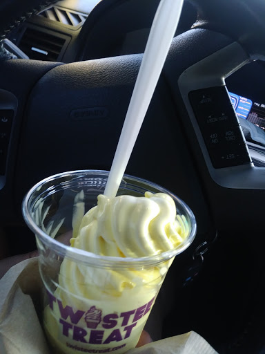 Ice Cream Shop «Twistee Treat Valrico», reviews and photos, 1886 FL-60, Brandon, FL 33511, USA