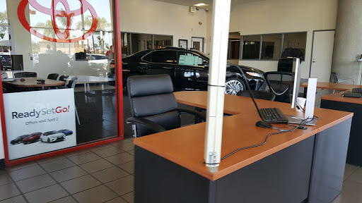 Toyota Dealer «AutoNation Toyota Buena Park», reviews and photos, 6400 Beach Blvd, Buena Park, CA 90621, USA