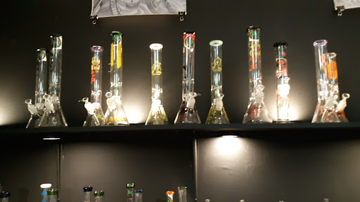 Tobacco Shop «Four Two Zero Peace Avenue», reviews and photos, 6656 US-1, Port St Lucie, FL 34952, USA