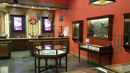 Jewelry Store «James Avery Jewelry», reviews and photos, 12700 Hill Country Blvd. C1-100, Bee Cave, TX 78738, USA