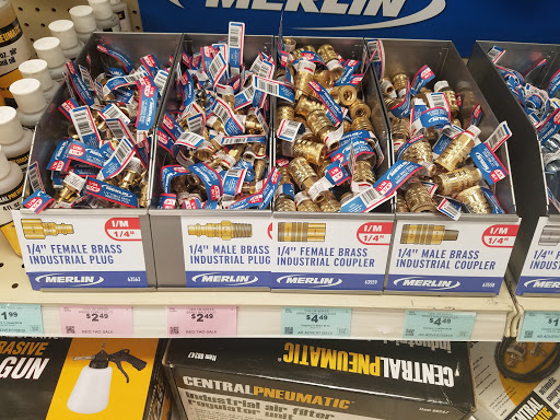 Hardware Store «Harbor Freight Tools», reviews and photos, 34600 Vine St, Eastlake, OH 44095, USA