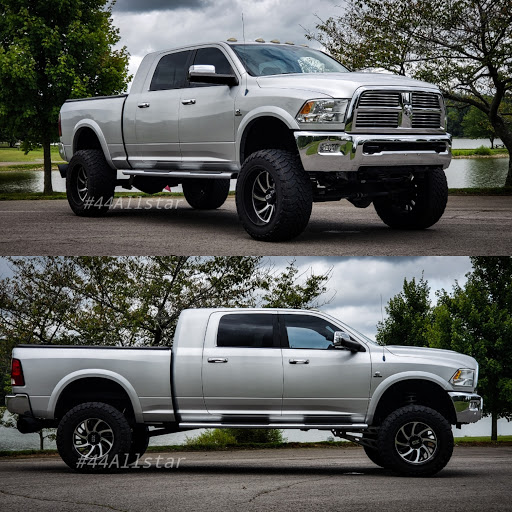 Used Car Dealer «44 Auto Mart - Elizabethtown», reviews and photos, 1403 N Dixie Hwy, Elizabethtown, KY 42701, USA