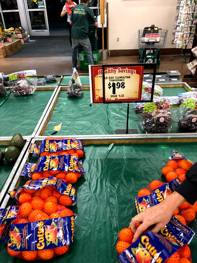 Health Food Store «Sprouts Farmers Market», reviews and photos, 24285 Magic Mountain Pkwy, Valencia, CA 91355, USA