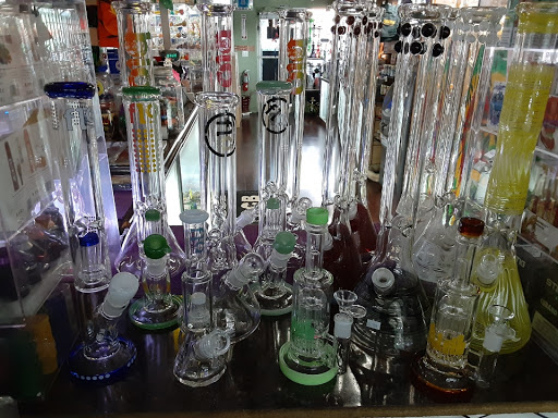 Tobacco Shop «Stirling Glass», reviews and photos, 5890 Stirling Rd, Hollywood, FL 33021, USA