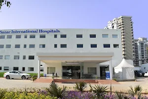 Sanar International Hospital image