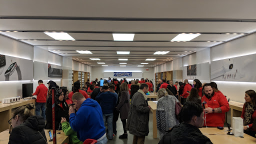 Computer Store «Apple Staten Island», reviews and photos, 2655 Richmond Ave, Staten Island, NY 10314, USA