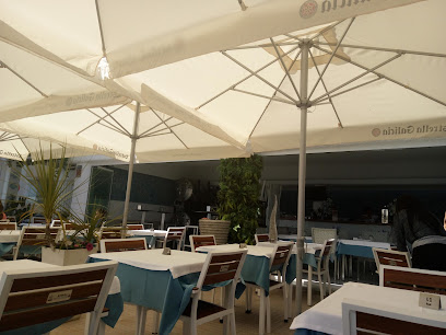 La Torrecilla restaurante - Playa de la Torrecilla nº 1, C. Torrecilla, 3, 29780 Nerja, Málaga, Spain