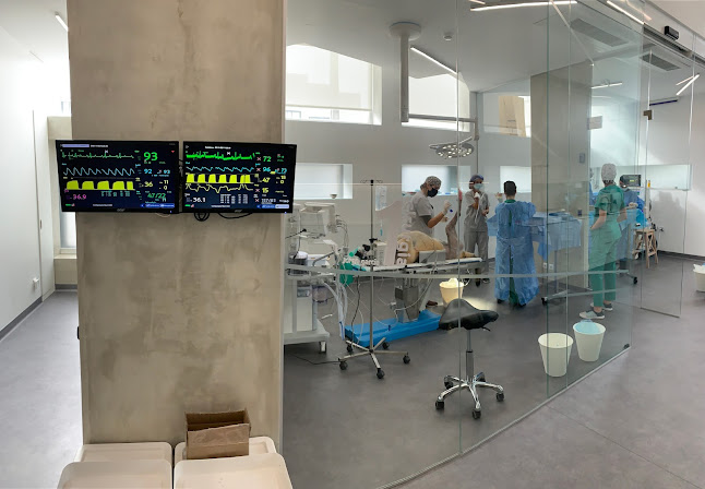 Avaliações doBONEMATRIX - Centro de Cirurgia Veterinária Avançada em Oporto - Veterinário