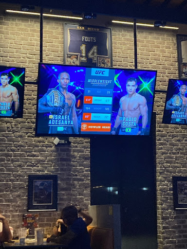 Buffalo Wild Wings image