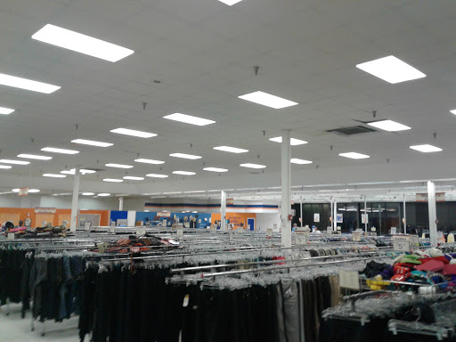 Thrift Store «Goodwill of North Georgia: Kennesaw Store and Donation Center», reviews and photos, 2500 Cobb Pkwy N, Kennesaw, GA 30152, USA