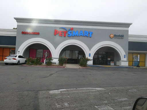 Pet Supply Store «PetSmart», reviews and photos, 2141 N Rose Ave, Oxnard, CA 93036, USA