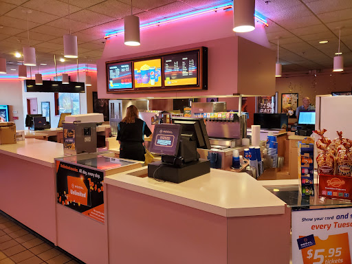 Movie Theater «Regal Cinemas Citrus Cinemas 6», reviews and photos, 2635 E Gulf to Lake Hwy, Inverness, FL 34450, USA