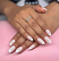 Easy Beauty Space / European Style Nails / Manicure and Pedicure