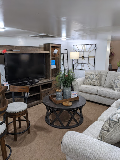 Furniture Store «Discount Furniture Store», reviews and photos, 504 E Market St, York, PA 17403, USA