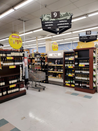 Grocery Store «Kroger», reviews and photos, 5705 Charlotte Pike, Nashville, TN 37209, USA