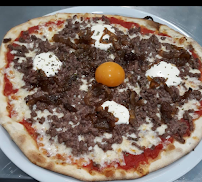 Plats et boissons du Pizzeria Artisanal Pizza à Saint-Germain-du-Puy - n°4