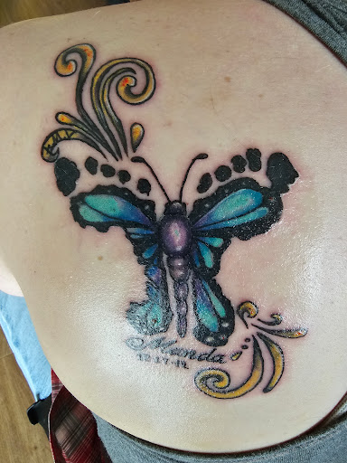 Explore mens inner bicep tattoo ideas, creative tattoo ideas in Spokane, available at Tattoo Room