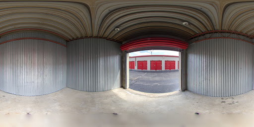 Self-Storage Facility «CubeSmart Self Storage», reviews and photos, 665 S Green Bay Rd, Waukegan, IL 60085, USA