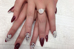 Glamour Nails & Spa