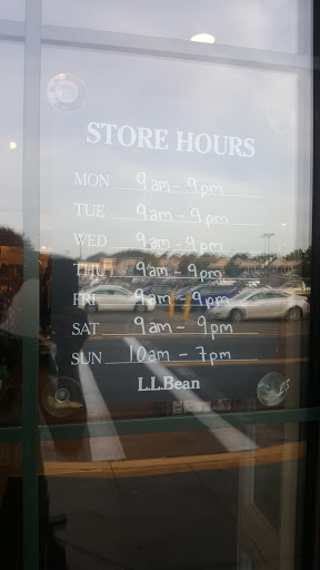 Clothing Store «L.L. Bean», reviews and photos, 304 Towne Dr, Fayetteville, NY 13066, USA