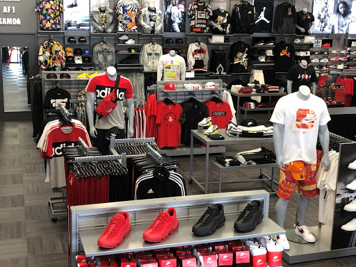 Shoe Store «Hibbett Sports», reviews and photos, 11131 Fondren Rd, Houston, TX 77096, USA