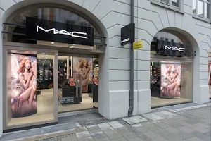 MAC Cosmetics image