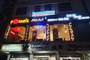 Pomo's Pizza - Patan image