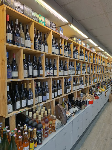 Magasin de vins et spiritueux La Cave Du Château Vins Et Spiritueux Vizille