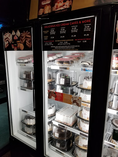 Ice Cream Shop «Cold Stone Creamery», reviews and photos, 1227 SW Wanamaker Rd Suite 100, Topeka, KS 66604, USA