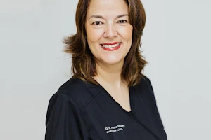 Clínica Dental Paula Vásquez image