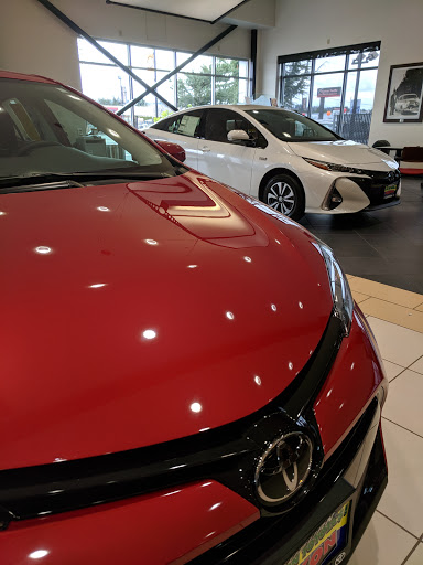 Toyota Dealer «Doxon Toyota of Auburn», reviews and photos, 3405 Auburn Way N, Auburn, WA 98002, USA