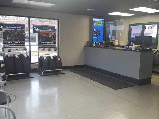 Tire Shop «Allied Discount Tire & Brake», reviews and photos, 2020 Staring Ln, Baton Rouge, LA 70810, USA