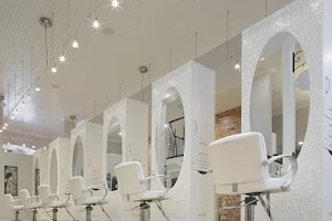 Re Salon and Med Spa image