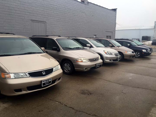 Used Car Dealer «Hawkeye Car Credit», reviews and photos, 301 1st Ave E, Newton, IA 50208, USA