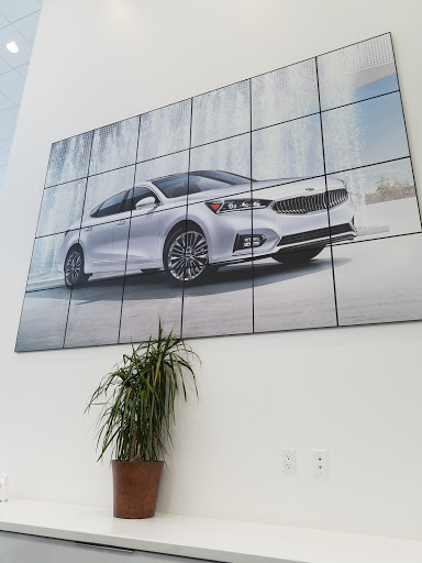 Kia Dealer «Valley Kia of Fontana», reviews and photos, 16272 S Highland Ave, Fontana, CA 92336, USA