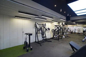 V-10 Fitness Lab image