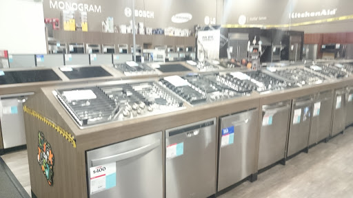 Electronics Store «Best Buy», reviews and photos, 675 US-1, Iselin, NJ 08830, USA