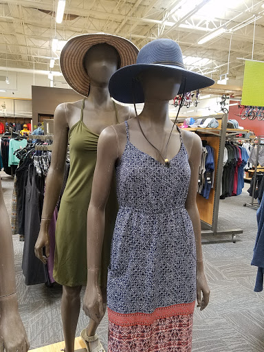 Camping Store «REI», reviews and photos, 8490 Castleton Corner Dr, Indianapolis, IN 46250, USA