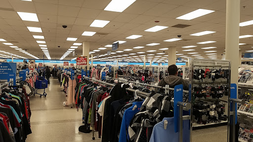 Clothing Store «Ross Dress for Less», reviews and photos, 2803 Battleground Ave, Greensboro, NC 27408, USA
