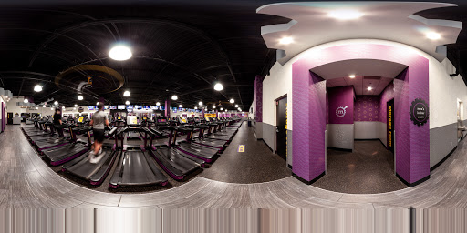 Gym «Planet Fitness», reviews and photos, 55 Crystal Ave Suite 402, Derry, NH 03038, USA