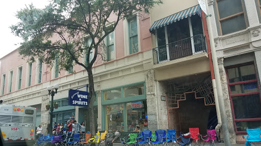 Liquor Store «Riverwalk Wines & Spirits», reviews and photos, 405 E Commerce St, San Antonio, TX 78205, USA
