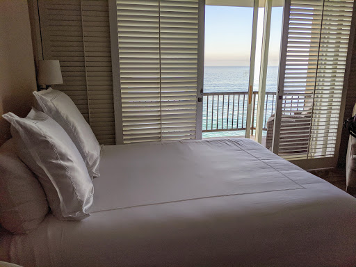 Beach Resort «Surf & Sand Resort», reviews and photos, 1555 S Coast Hwy, Laguna Beach, CA 92651, USA