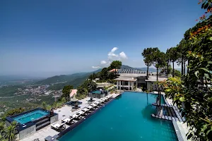 Moksha Himalaya Spa Resort Himachal Pradesh - Parwanoo image
